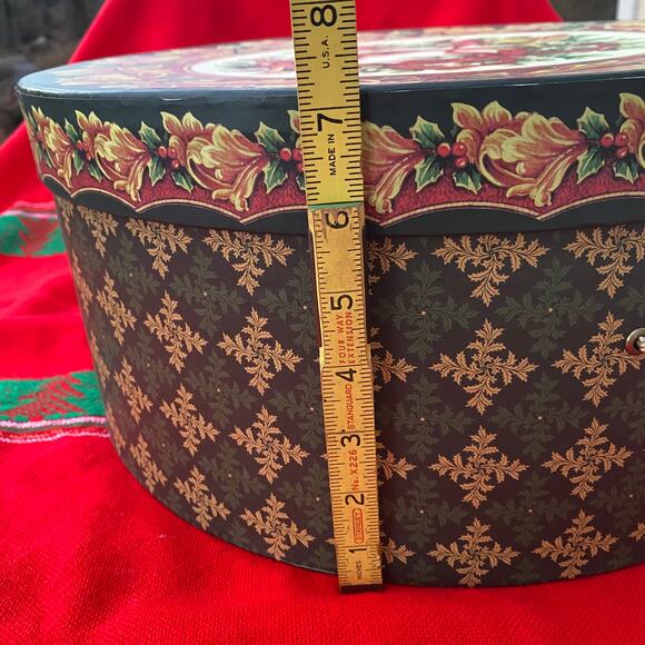 BEAUTIFUL! Pamela Gladding 16” Round Christmas Gift~Storage Box with Lid - Picture 9 of 9